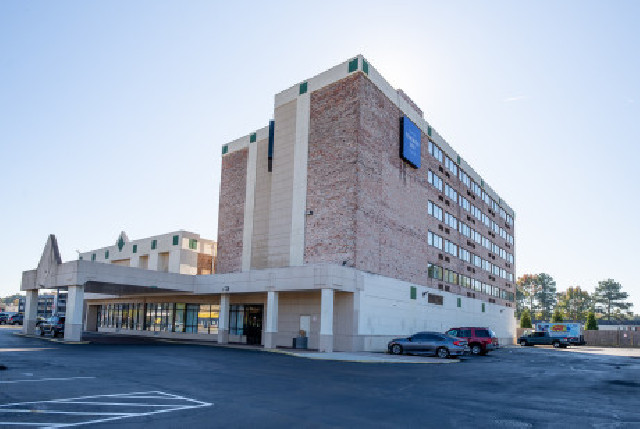 Dominion Inn Suites